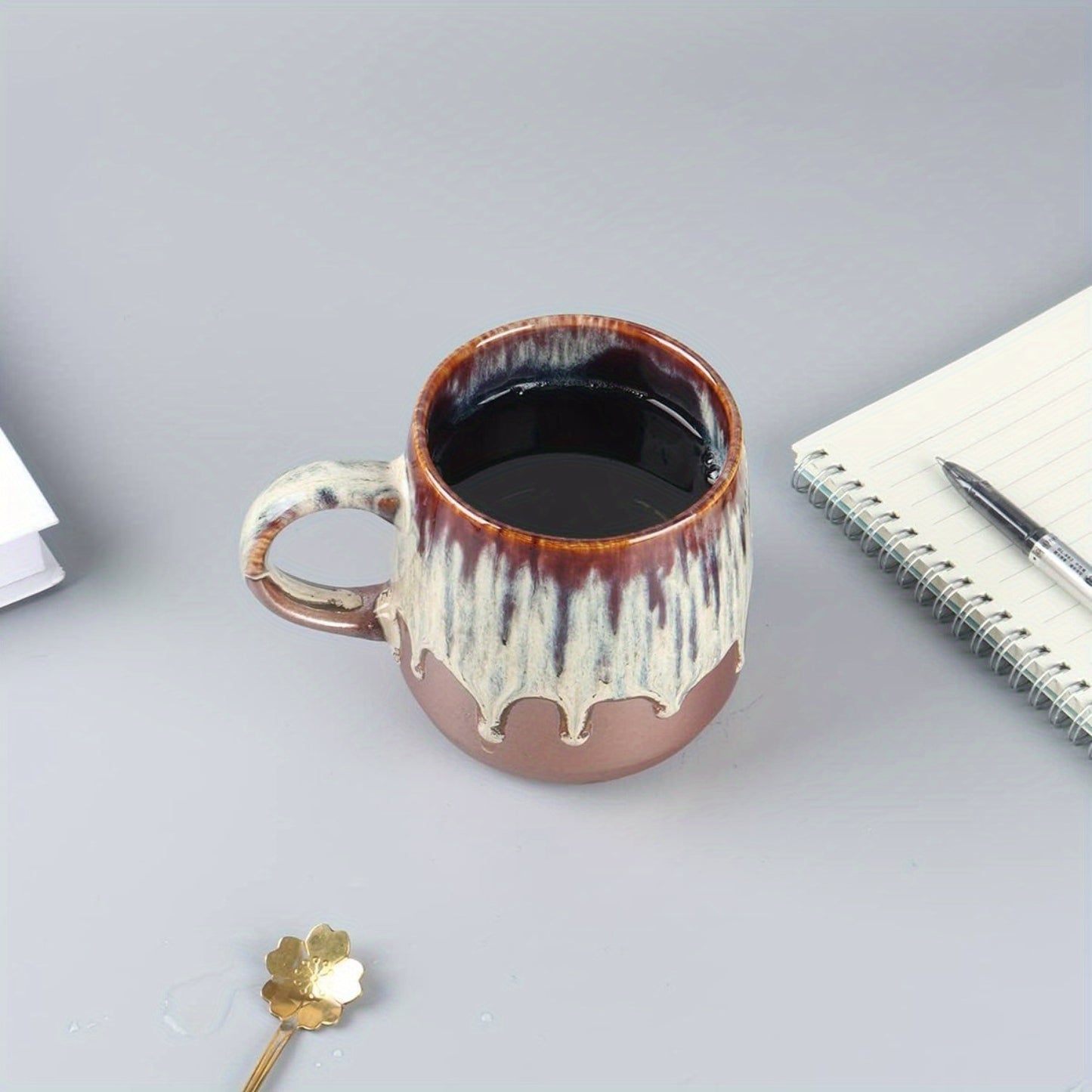Large Ceramic Coffee Mug, 21 Oz, Gilt Beige Blue Tea Cup for Office and Home, Dishwasher and Microwave Safe