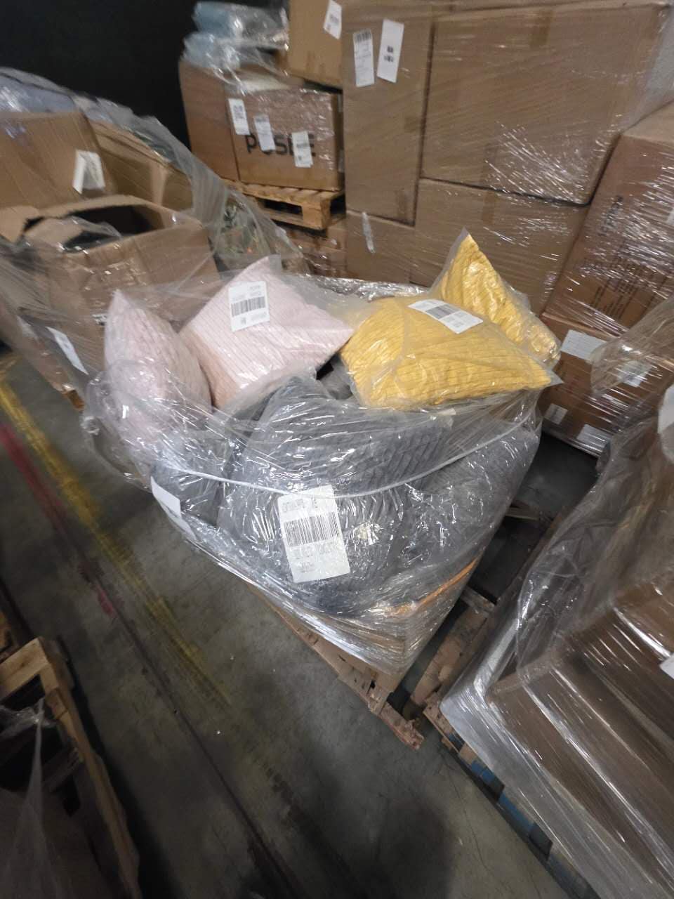 Mixed Items Truckload