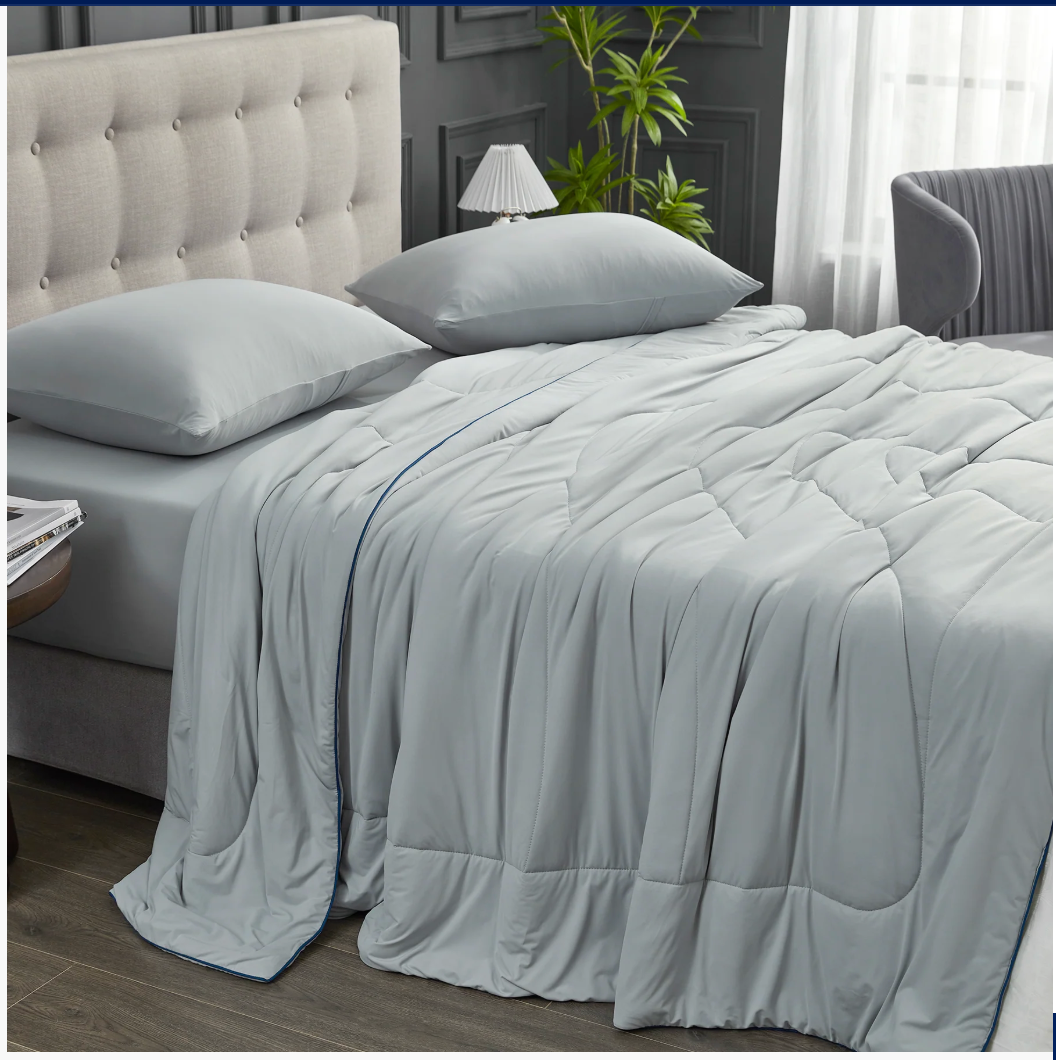 Dream Valley® Outlast® Deep Sleep Cooling Comforter/Blanket